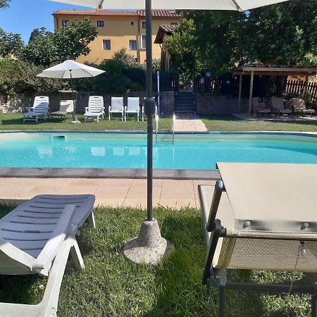Agriturismo Poggio Al Tesoro Crespina Eksteriør billede