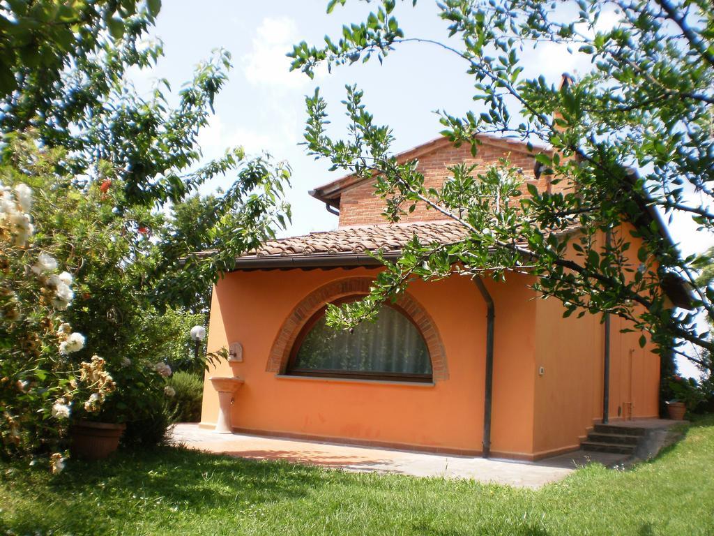 Agriturismo Poggio Al Tesoro Crespina Værelse billede