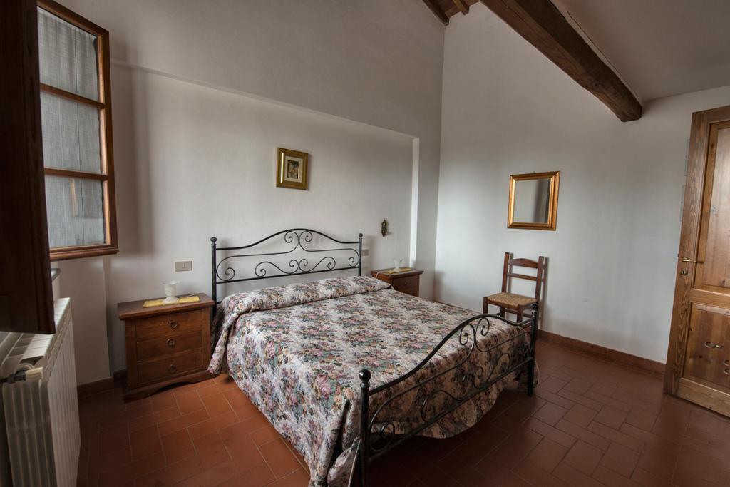 Agriturismo Poggio Al Tesoro Crespina Værelse billede