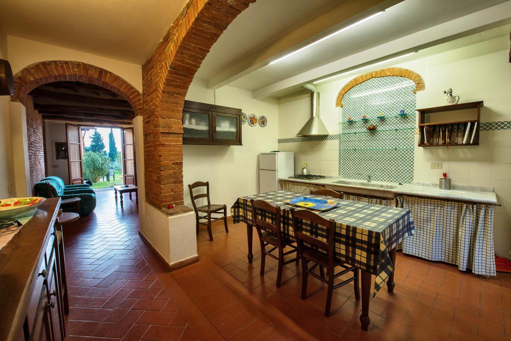 Agriturismo Poggio Al Tesoro Crespina Eksteriør billede
