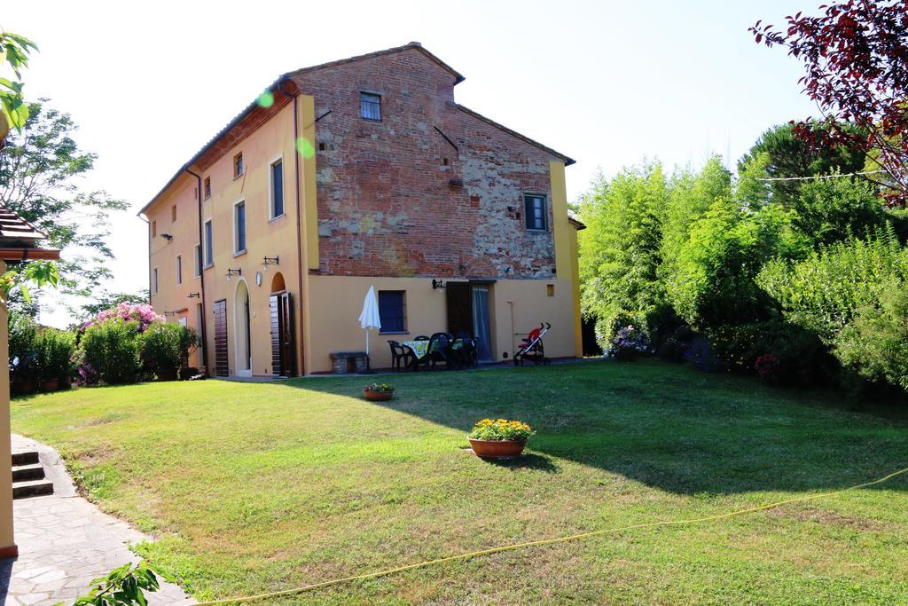Agriturismo Poggio Al Tesoro Crespina Eksteriør billede